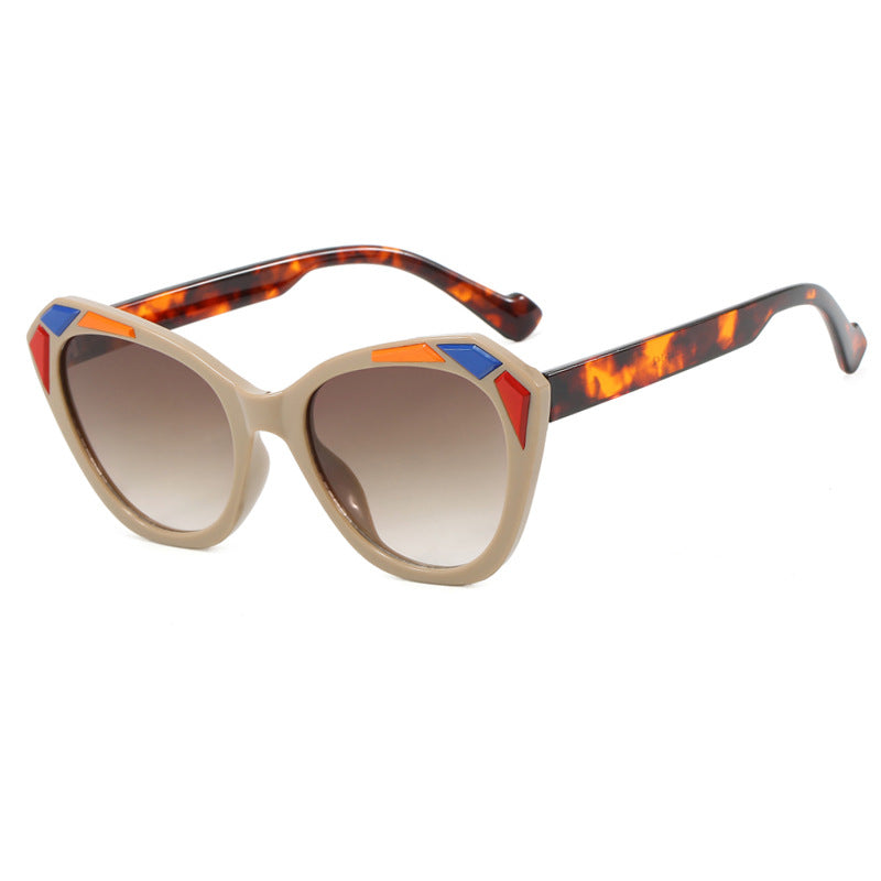 Damen Katzenaugen-Sonnenbrille mit modischen Details Brehn