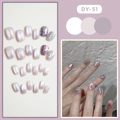 Glitzerndes Press-On Nagelset mit künstlerischem Foliendesign Brehn
