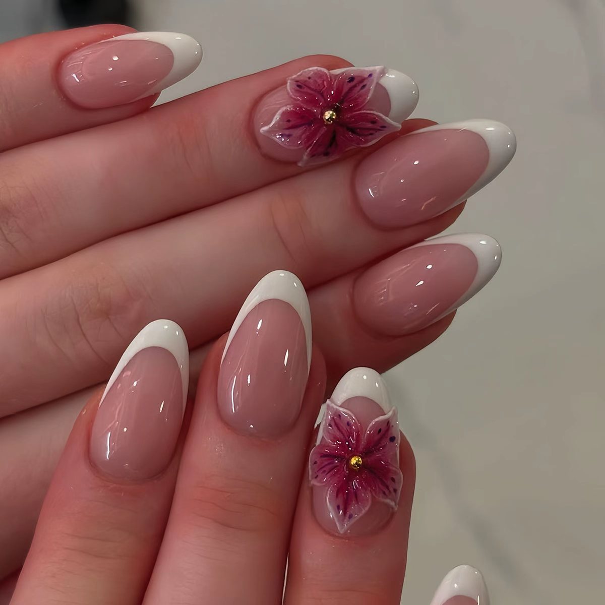 Elegante Blumen Acryl Nagelkunst Brehn