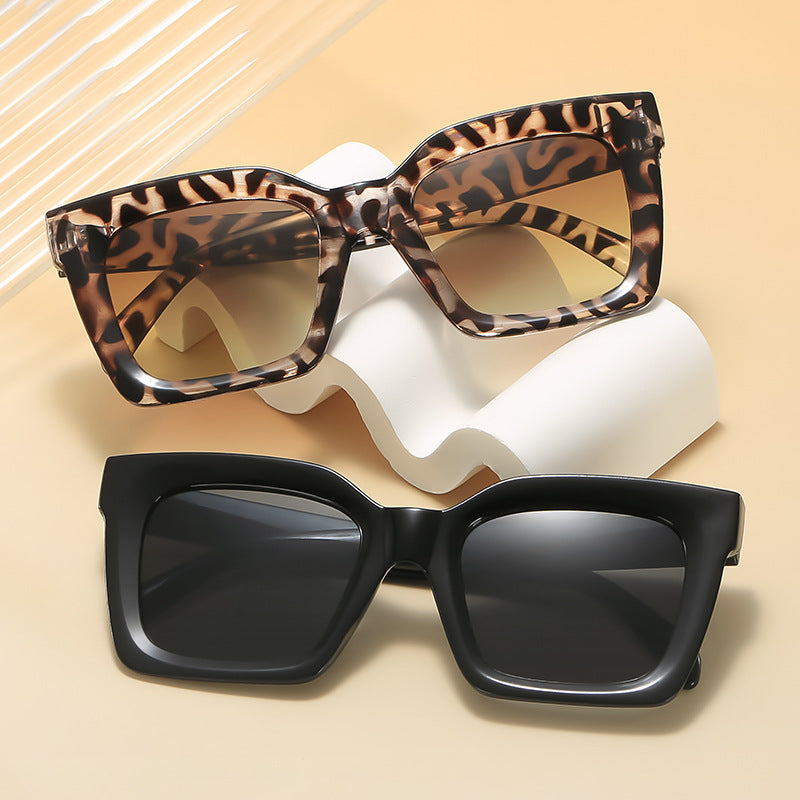 Bold Fashion Quadratische Sonnenbrille Brehn