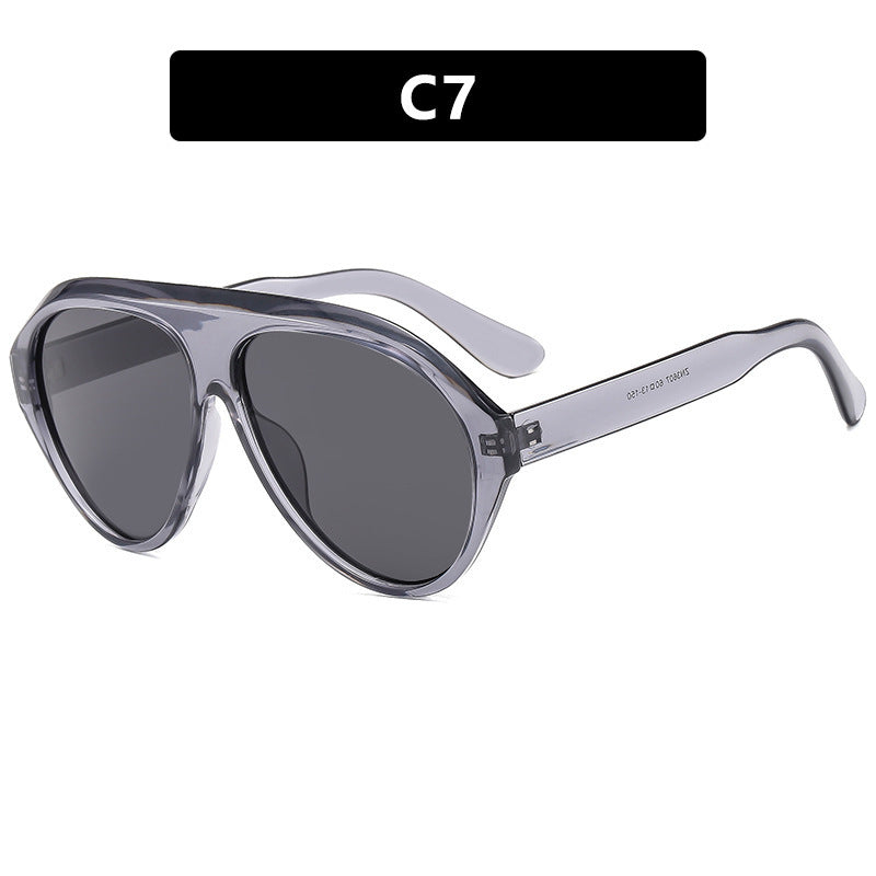 Damen sportliche Sonnenbrille mit UV-Schutz und robustem Design Brehn