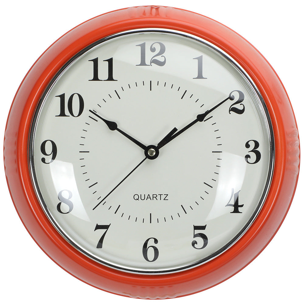 Wanduhr im eleganten Minimalismus Brehn