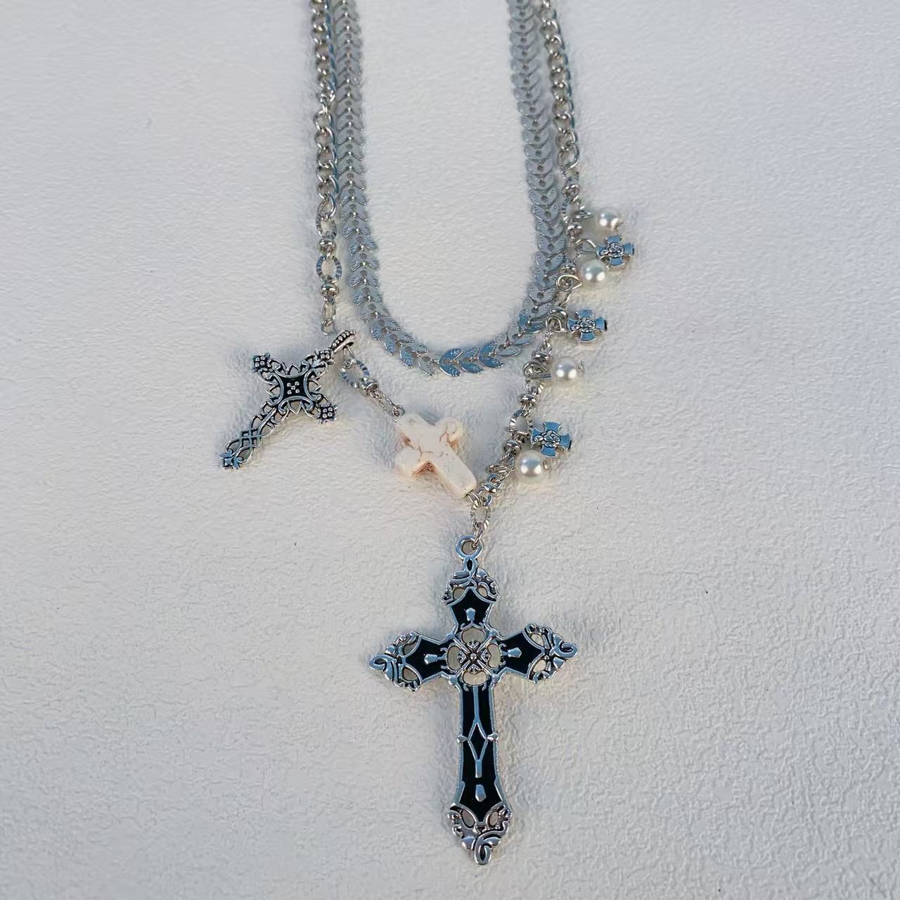 Schicht-Cross-Anhänger-Kette Brehn