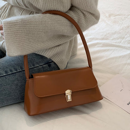 Strukturierte Handtasche