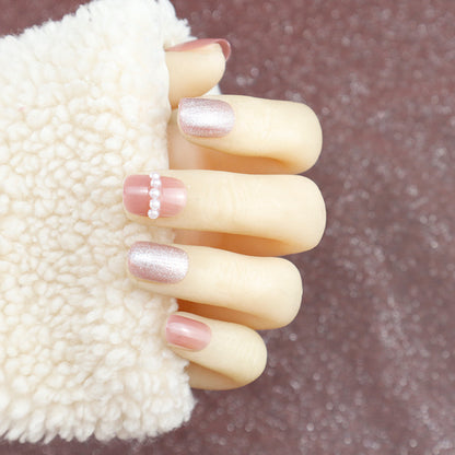 Luxus Press-On Nagelset mit Perlen- und Glitzerakzenten Brehn
