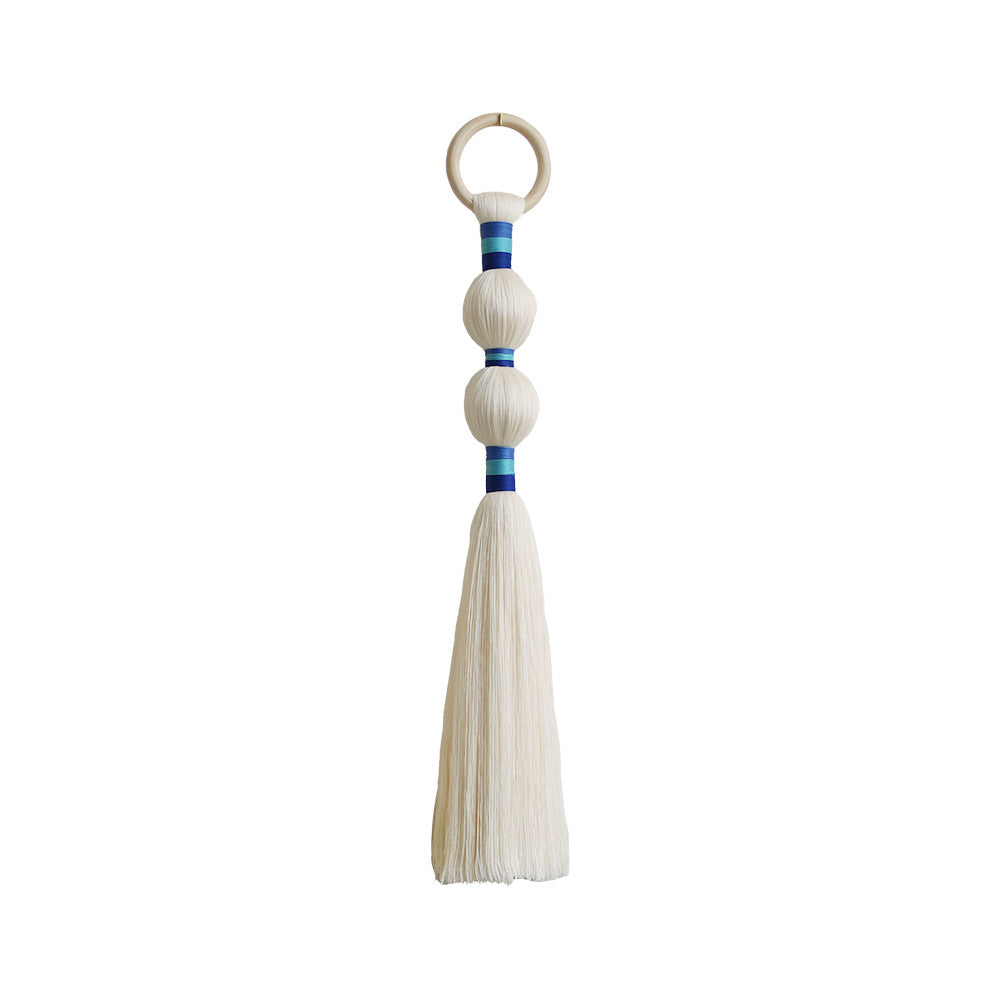 Wanddekoration mit elegantem Quastendesign