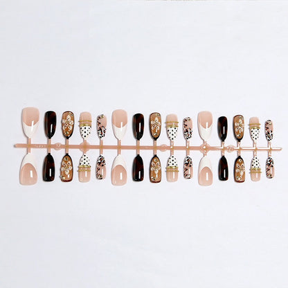 Elegantes und Künstlerisches Press-On Nageldesign-Kit Brehn