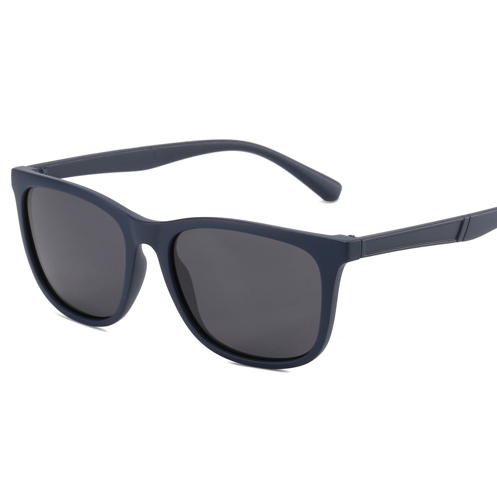 Damen modische Sonnenbrille mit robustem, mattem Rahmen Brehn