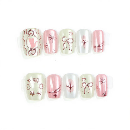 Dekoratives Press-On Nagelkunstset mit Glitzerakzenten Brehn