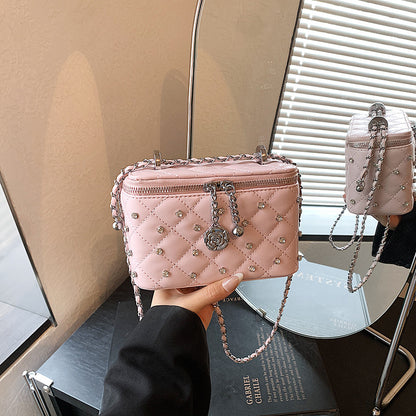 Elegante gesteppte Abendhandtasche