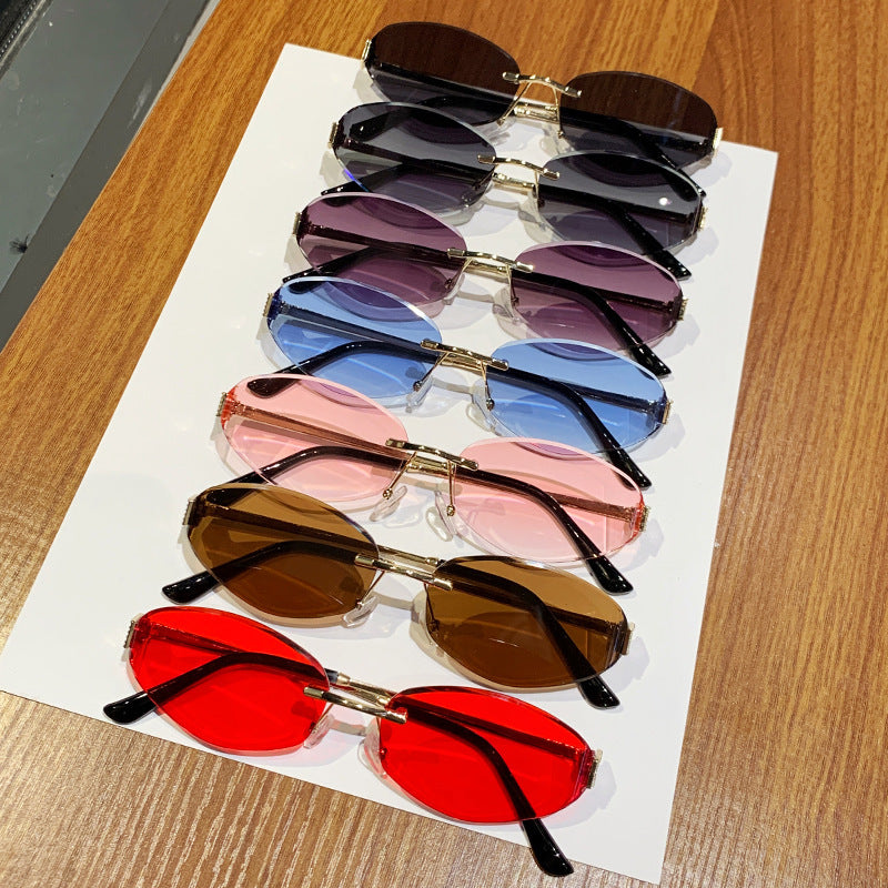 Damen Sonnenbrille im modernen Ovaldesign mit kontrastierendem Rahmen Brehn