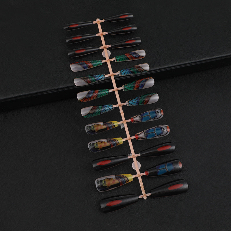 Kreative Nagelkunst mit ägyptischen Motiven Brehn