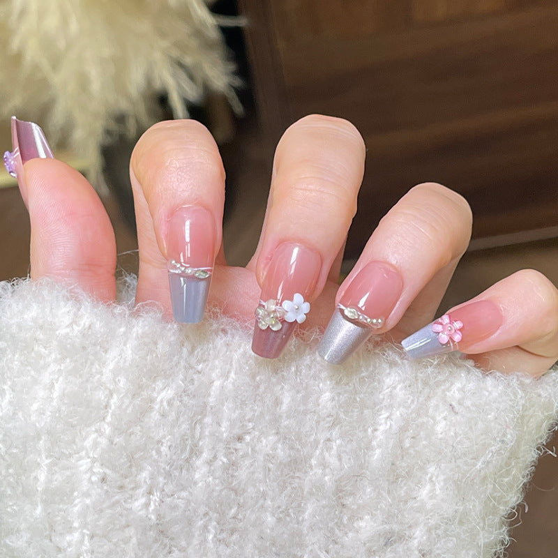 Aufwendige florale Press-On Nagelkunst Brehn