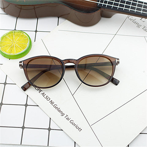 Damen modische runde Sonnenbrille mit elegantem Kunststoffrahmen Brehn
