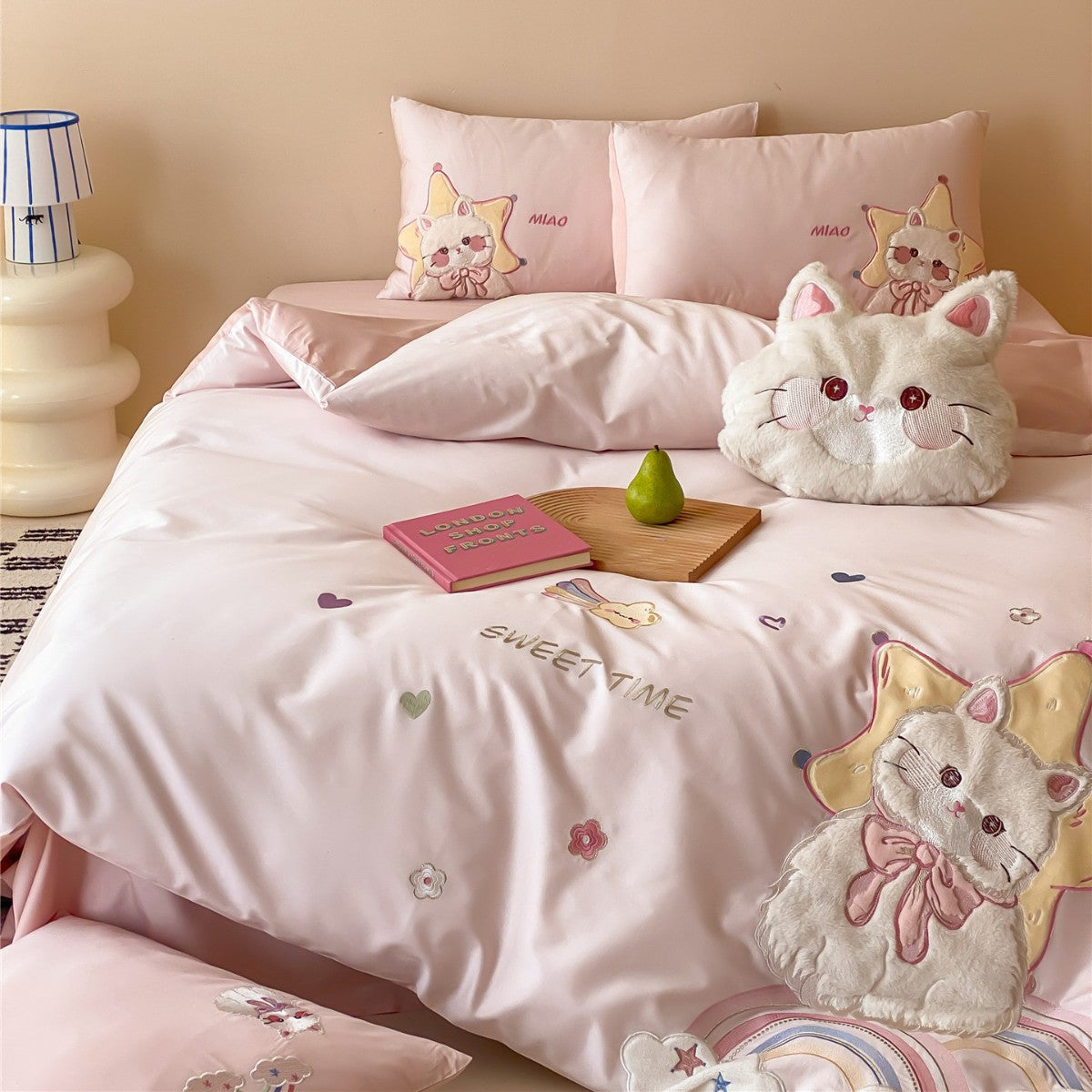 Plüschgesticktes Baumwollsatin Bettwäsche Set mit Katzenmotiv