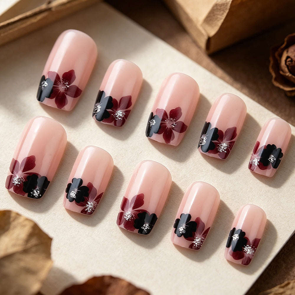 Elegante florale Acryl-Press-On-Nägel Brehn