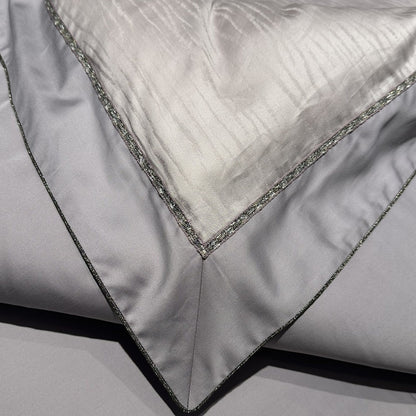 luxuriöses Baumwollsatin Bettwäsche-Set mit bestickter Kante