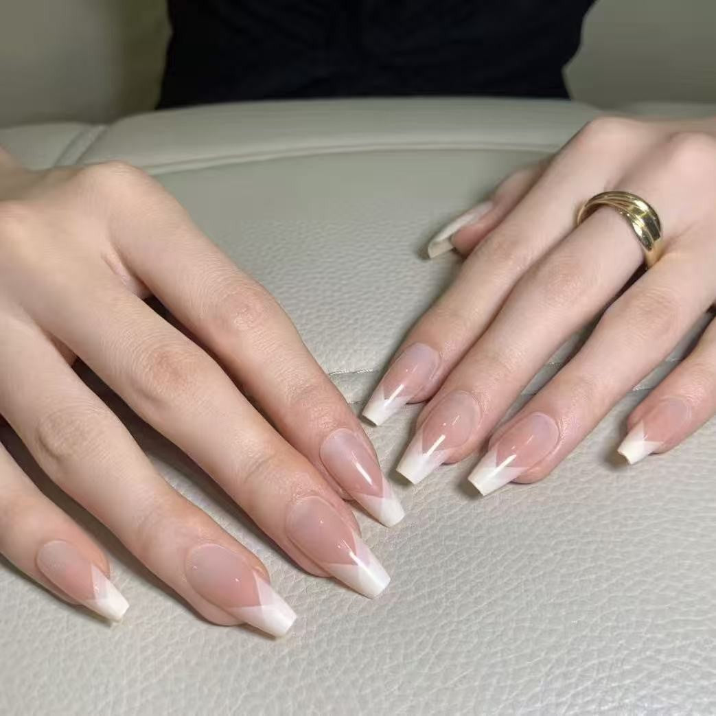 Elegantes Nagelkunst Set Brehn