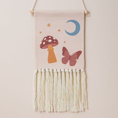 gewebter Wandbehang mit Fransen und Hasenmotiv Brehn