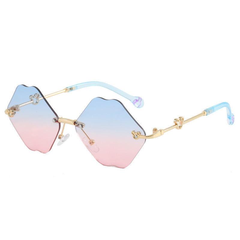 Damen geometrische Oversized-Sonnenbrille mit detailliertem, luxuriösem Rahmen Brehn