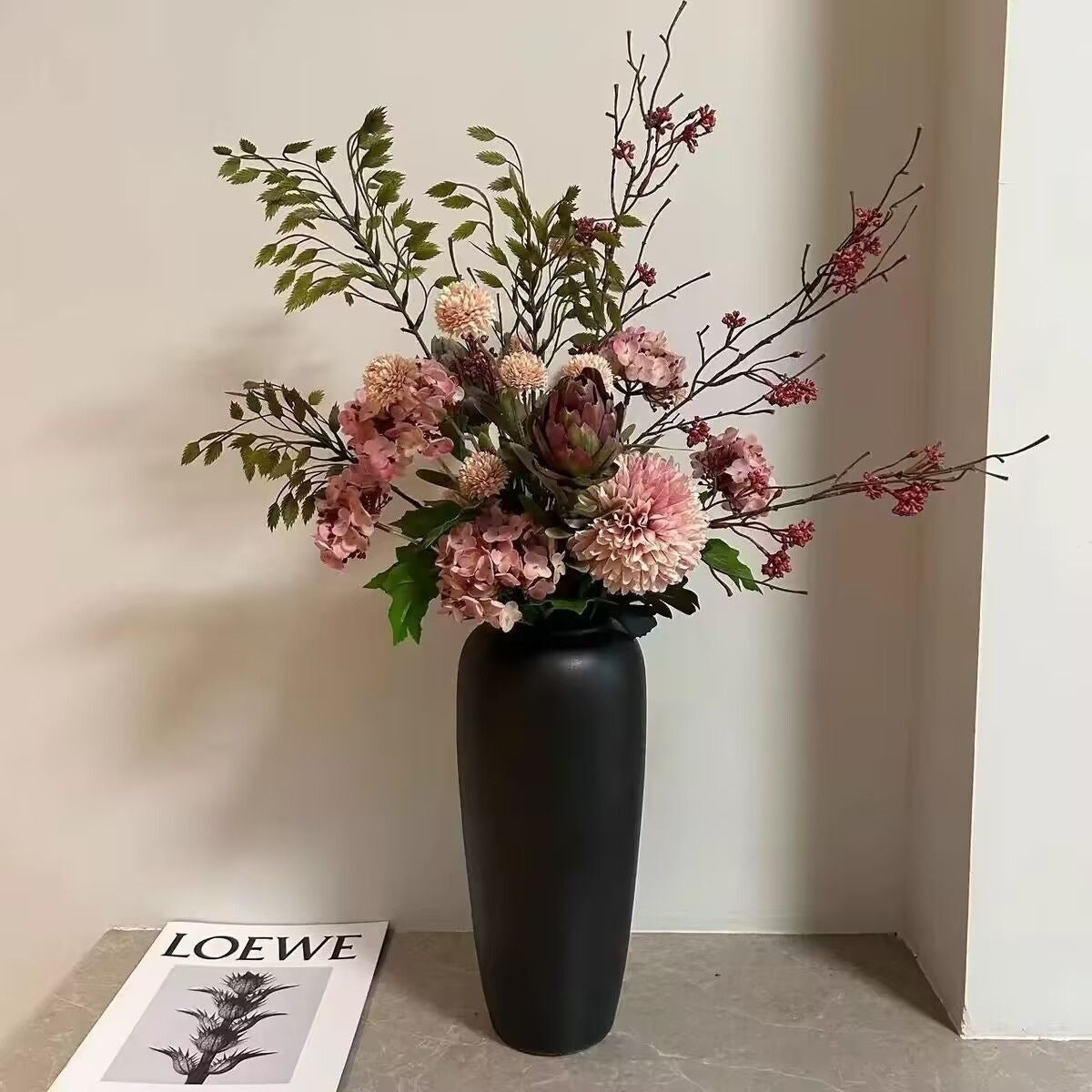 Lebensechte Blumenarrangement Tischmittelpunkt