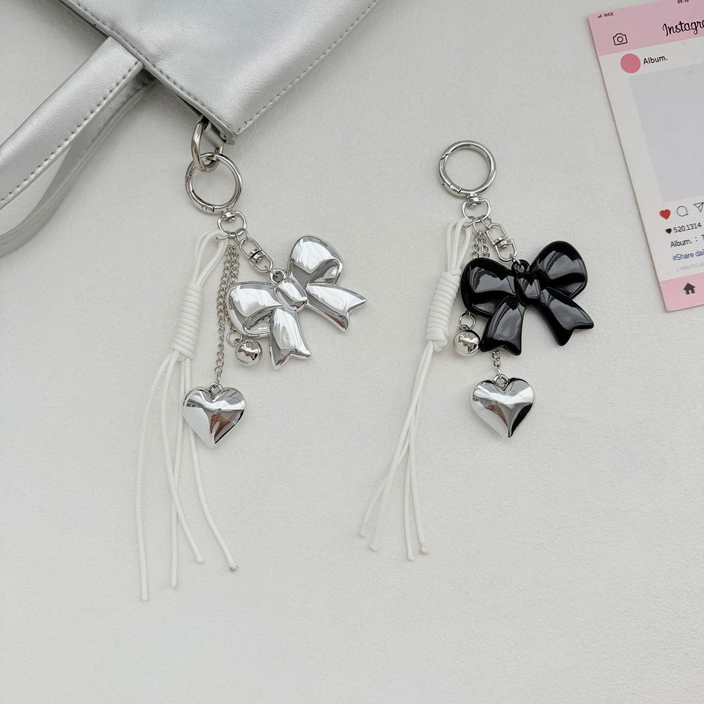 Eleganter Bogen Charm Schlüsselanhänger Brehn