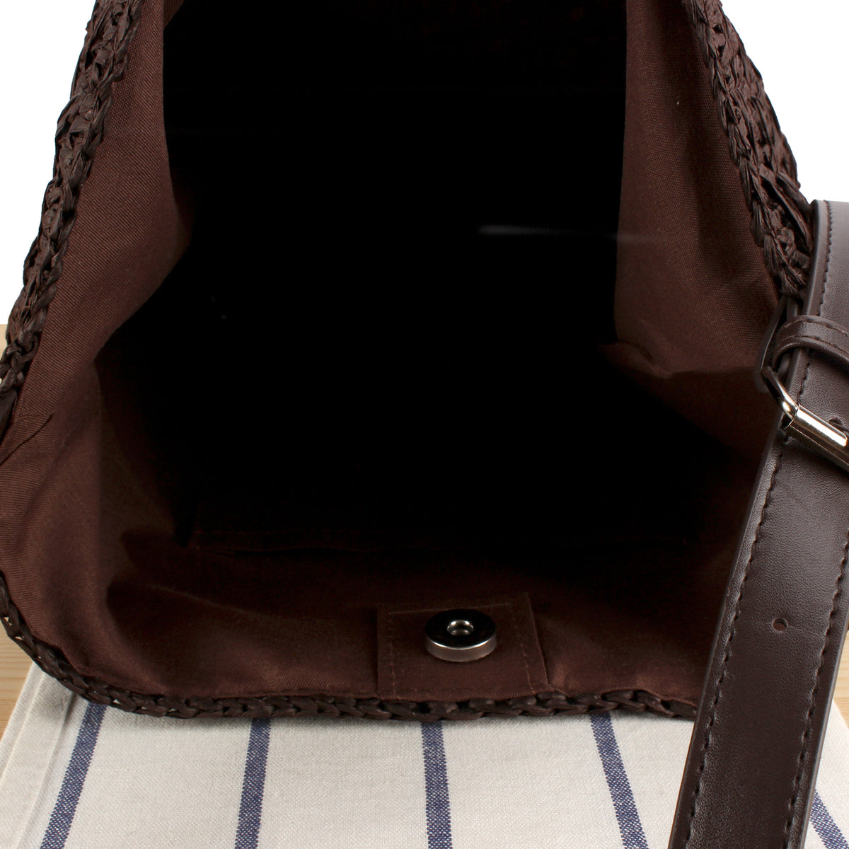 Schultertasche mit Modernem Makramee-Design Brehn
