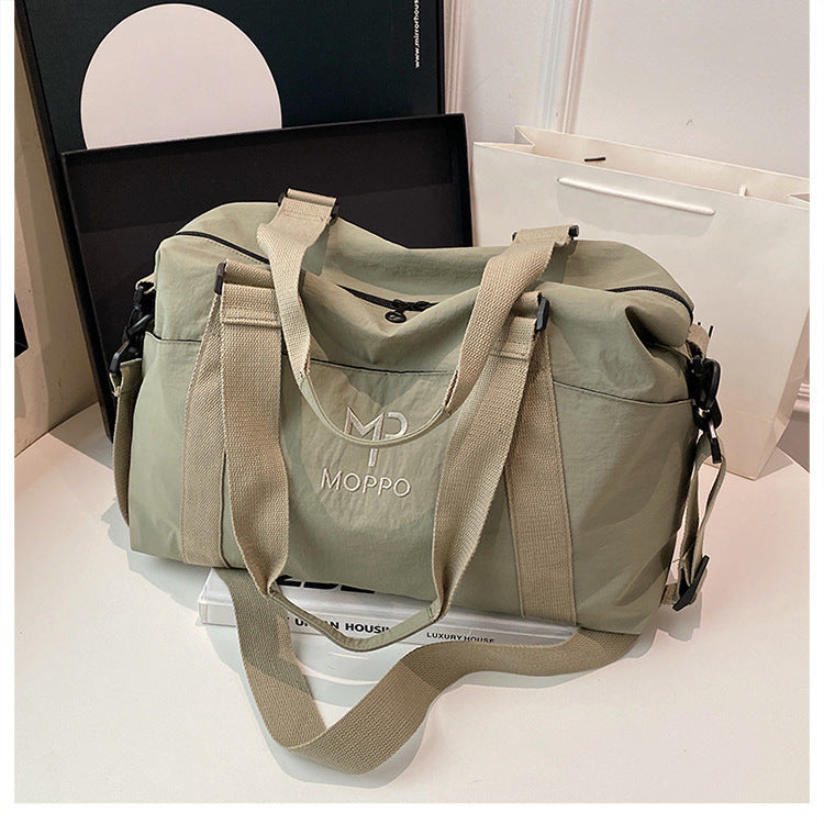 Sportliche Reisetasche Mit Verstärktem Tragesystem Brehn