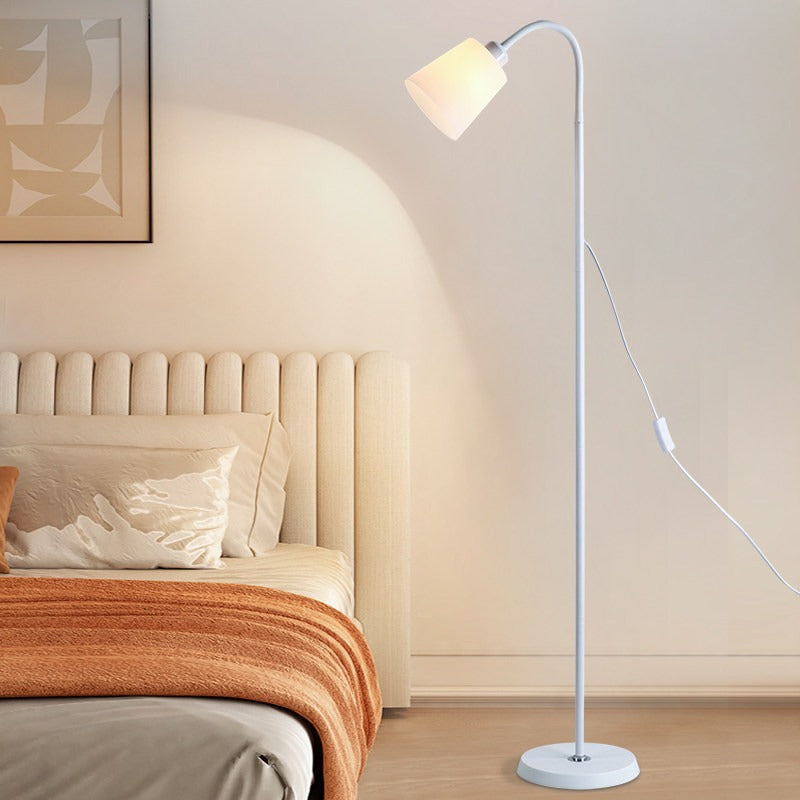 Stilvolle verstellbare Lese-Stehlampe