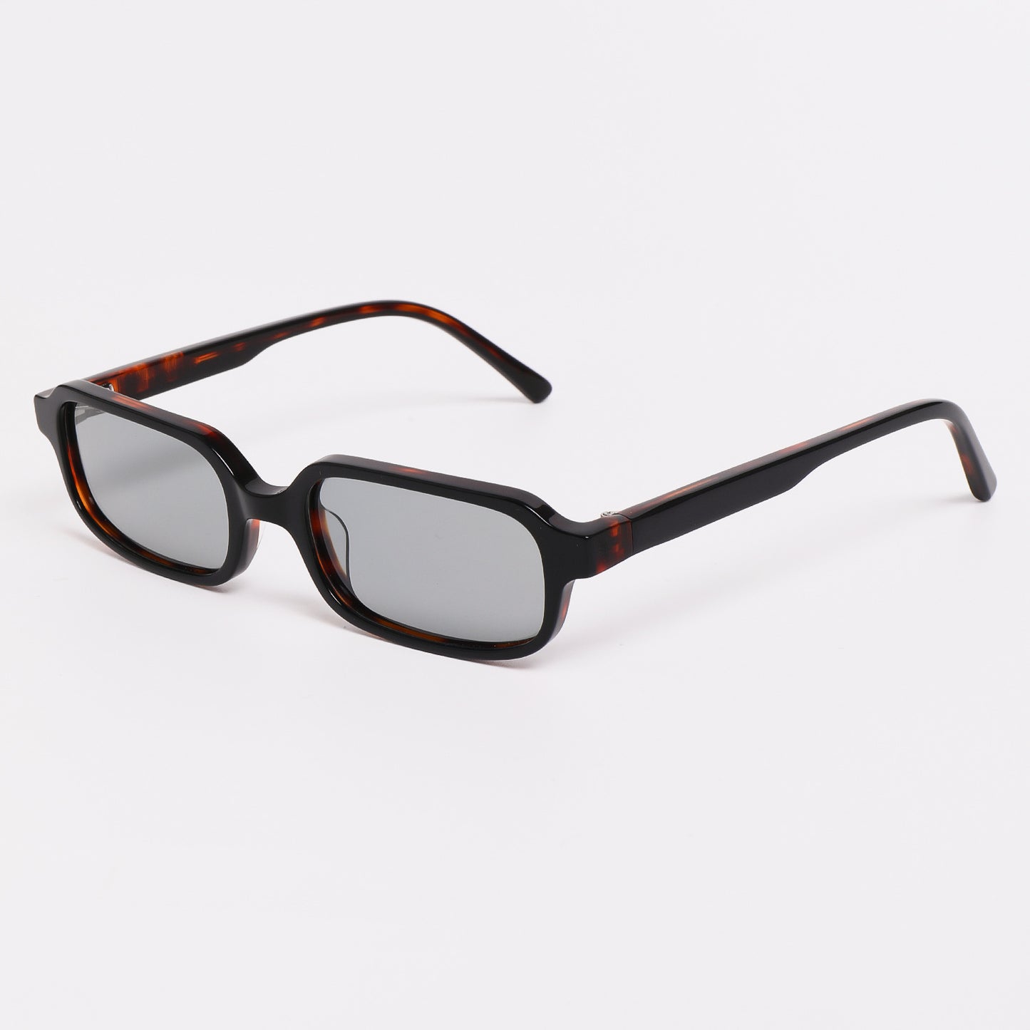 Damen Sonnenbrille im modernen, kantigen Design mit hochentwickelten UV-Schutzgläsern Brehn