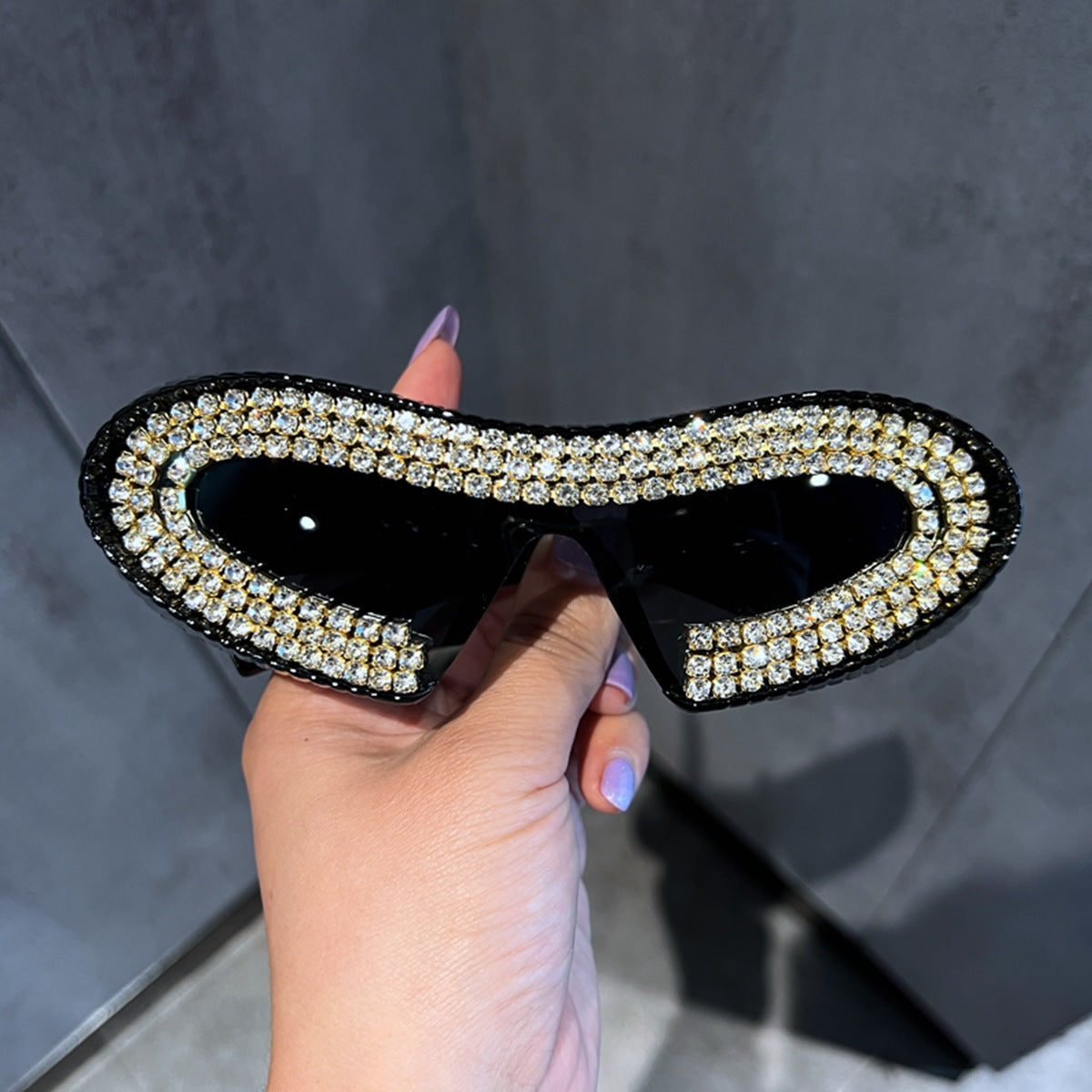 Damen Glamouröse Sonnenbrille mit funkelndem Kristallrahmen Brehn 1780939152