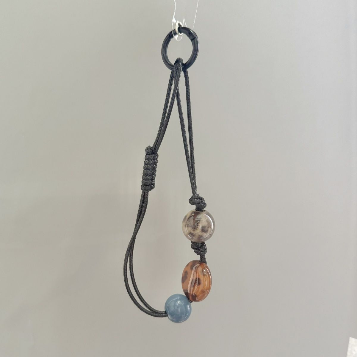 Stylischer Bead-Eyewear-Halter Brehn