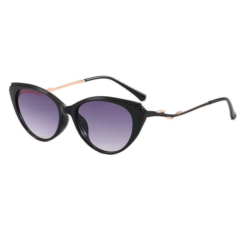 Modische Cat-Eye Brille mit Filigranem Design Brehn