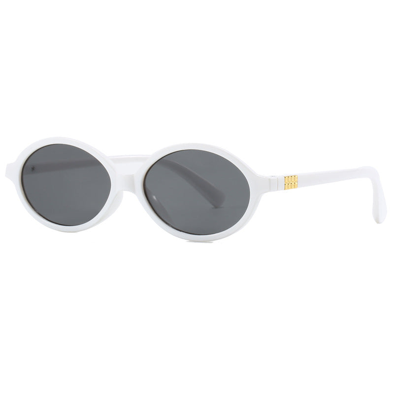 Damen modische Sonnenbrille mit ovalem Rahmen und goldenen Akzenten Brehn