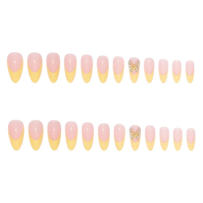 Kunstnagelset mit luxuriösen 3D-Schmetterlings- und Glitterverzierungen Brehn