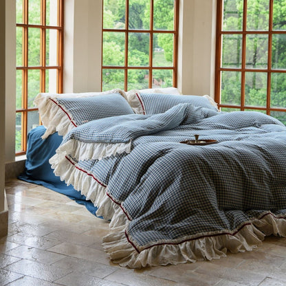 Luxuriöses Bettwäsche-Set aus Baumwoll-Gauze mit gesteppter Decke und Spitzenbordüre