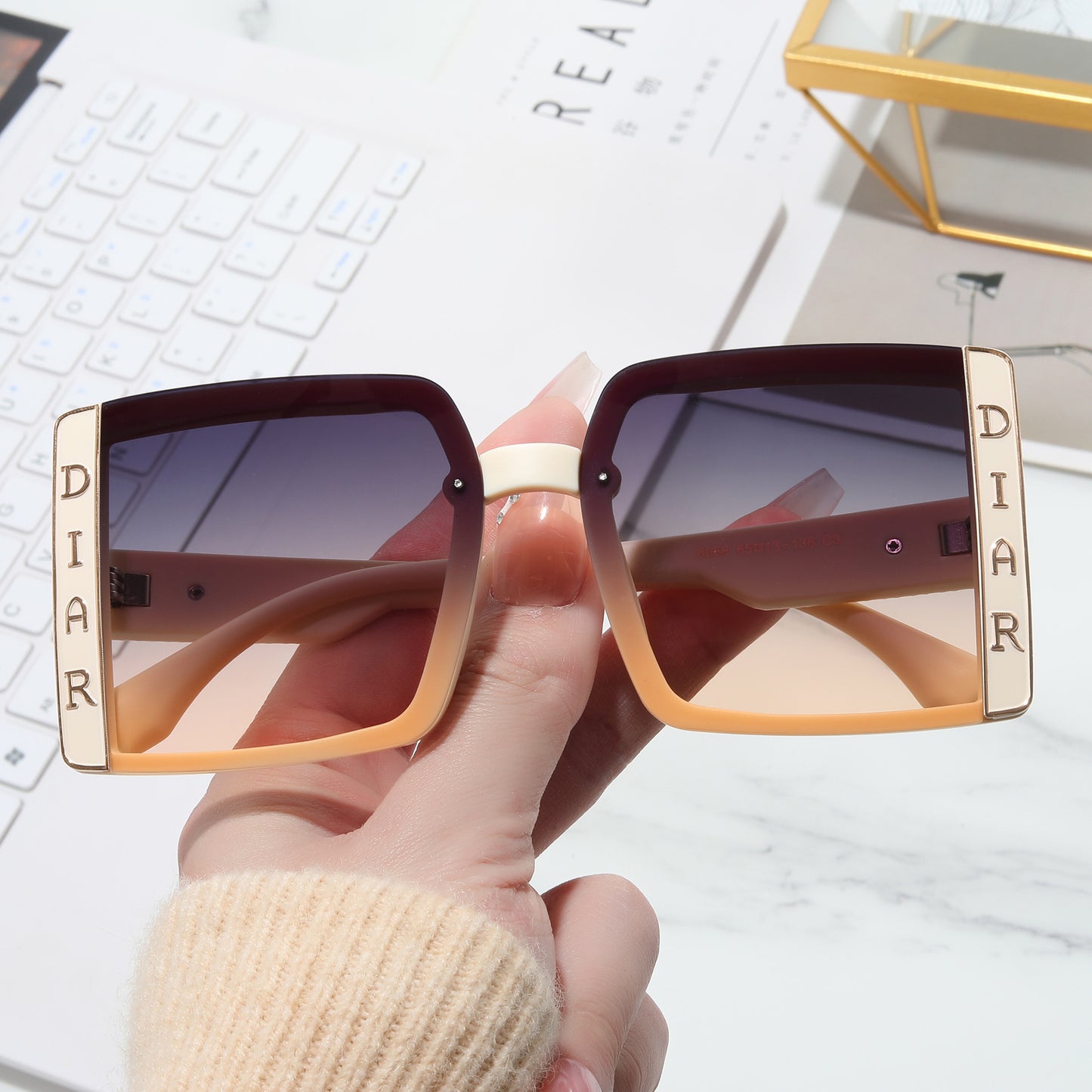 Damen Sonnenbrille im modernen quadratischen Design Brehn