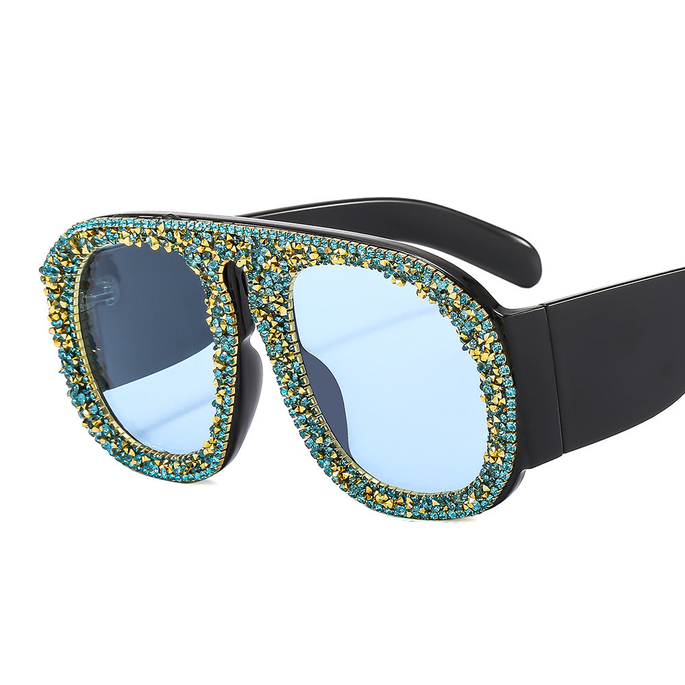 Damen auffällige Sonnenbrille mit Kristallverzierung Brehn