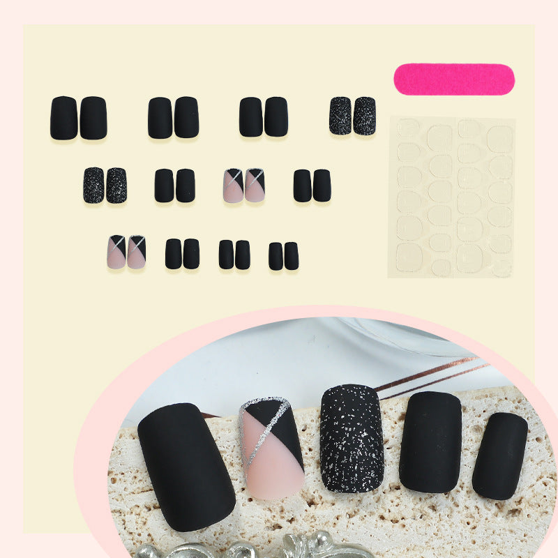 Matte Finish Press-On Nail Set mit glamourösem Schwarz und funkelnden Designs Brehn