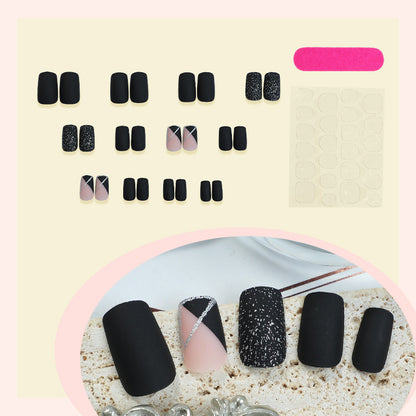Matte Finish Press-On Nail Set mit glamourösem Schwarz und funkelnden Designs Brehn
