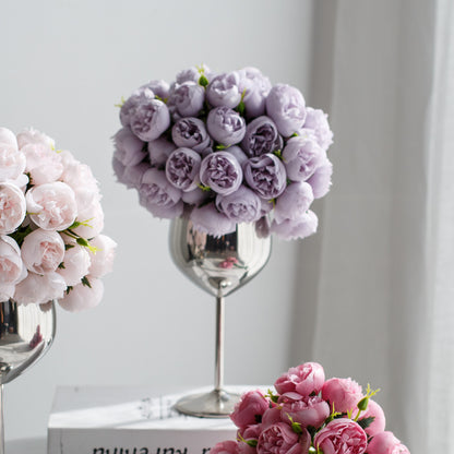 Charmante Blumenarrangement