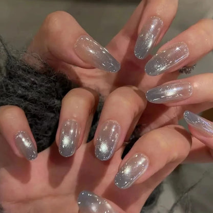 Dekorative Ombre-Nagelerweiterungen mit Glitter
