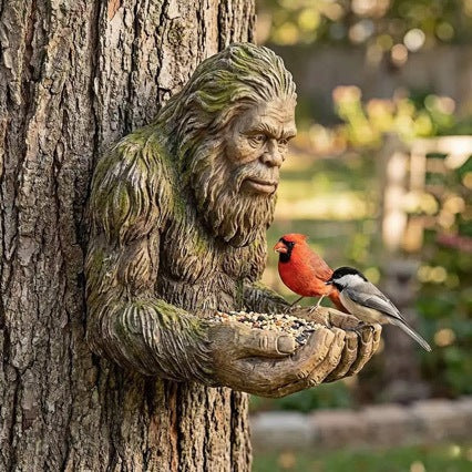 Dekorative Gartenfigur mit Vogelfutterspender Brehn