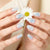 Künstlerisches Press-On-Nagelset mit floralen Akzenten Brehn