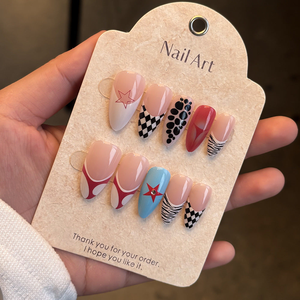 Künstlerisches Press-On Nail Set Brehn