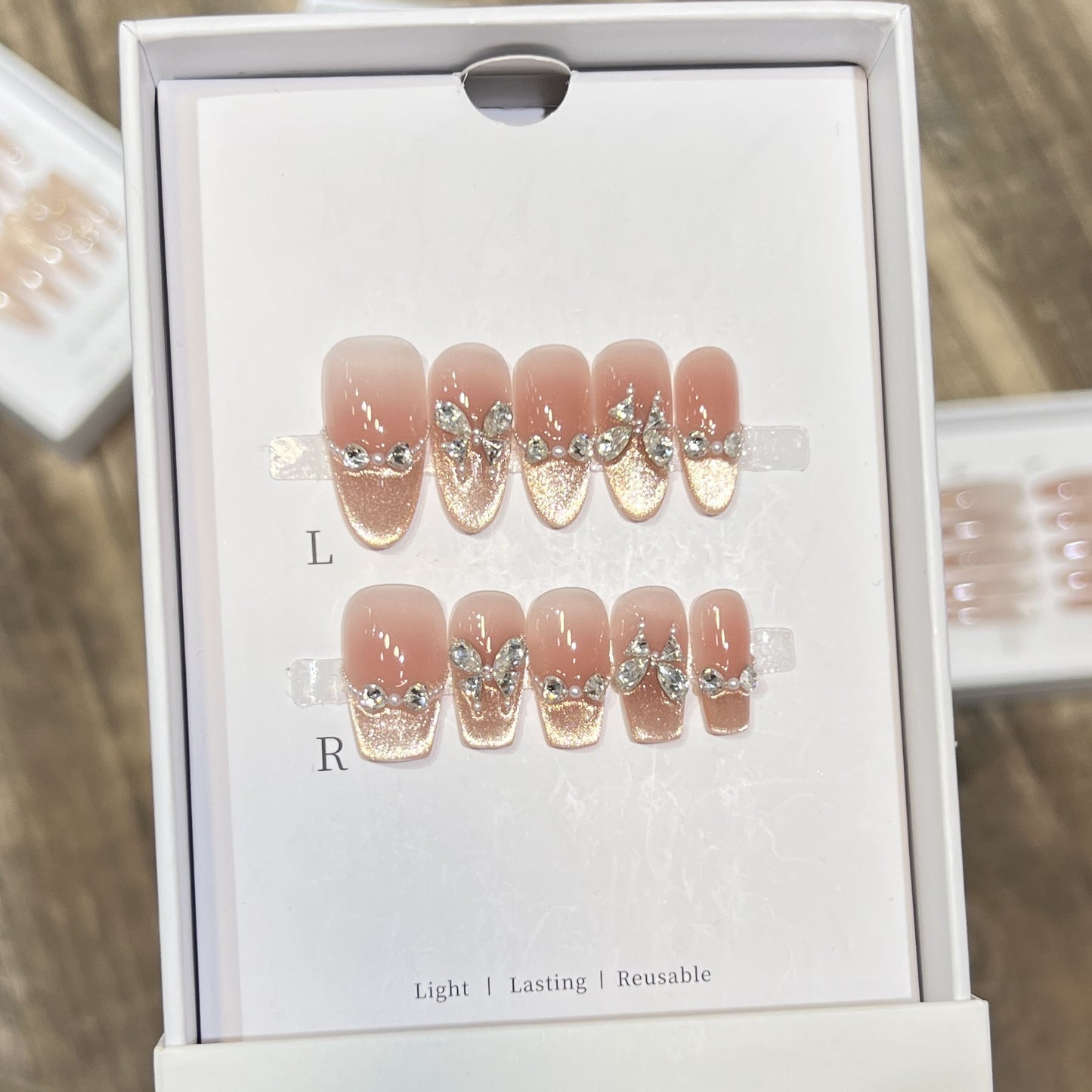 Glamouröse mit Strass verziertes Press-On Nagel Set Brehn