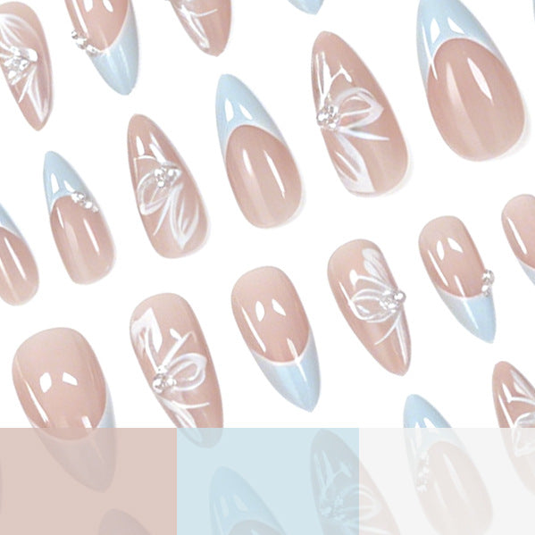 Elegantes florales Design Nagelkunst Brehn
