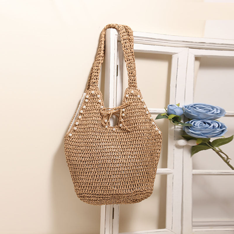Handtasche mit Perlendekor und Innovativem Verschluss Brehn