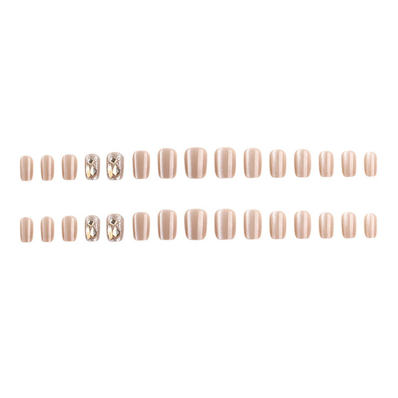 Kunstnagelset mit glamourösen Gold-Details Brehn