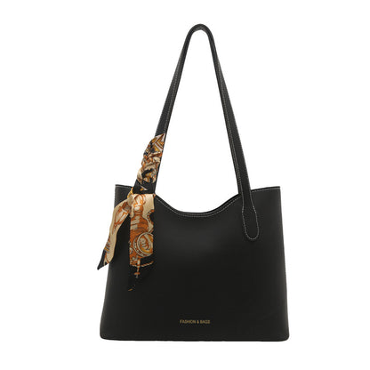 Elegante Strukturierte Tote-Handtasche mit Dekorativem Schal